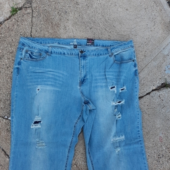 🌟 Ashley Mason distressed girlfriend jeans plus size 30 tall NWT - Picture 2 of 6